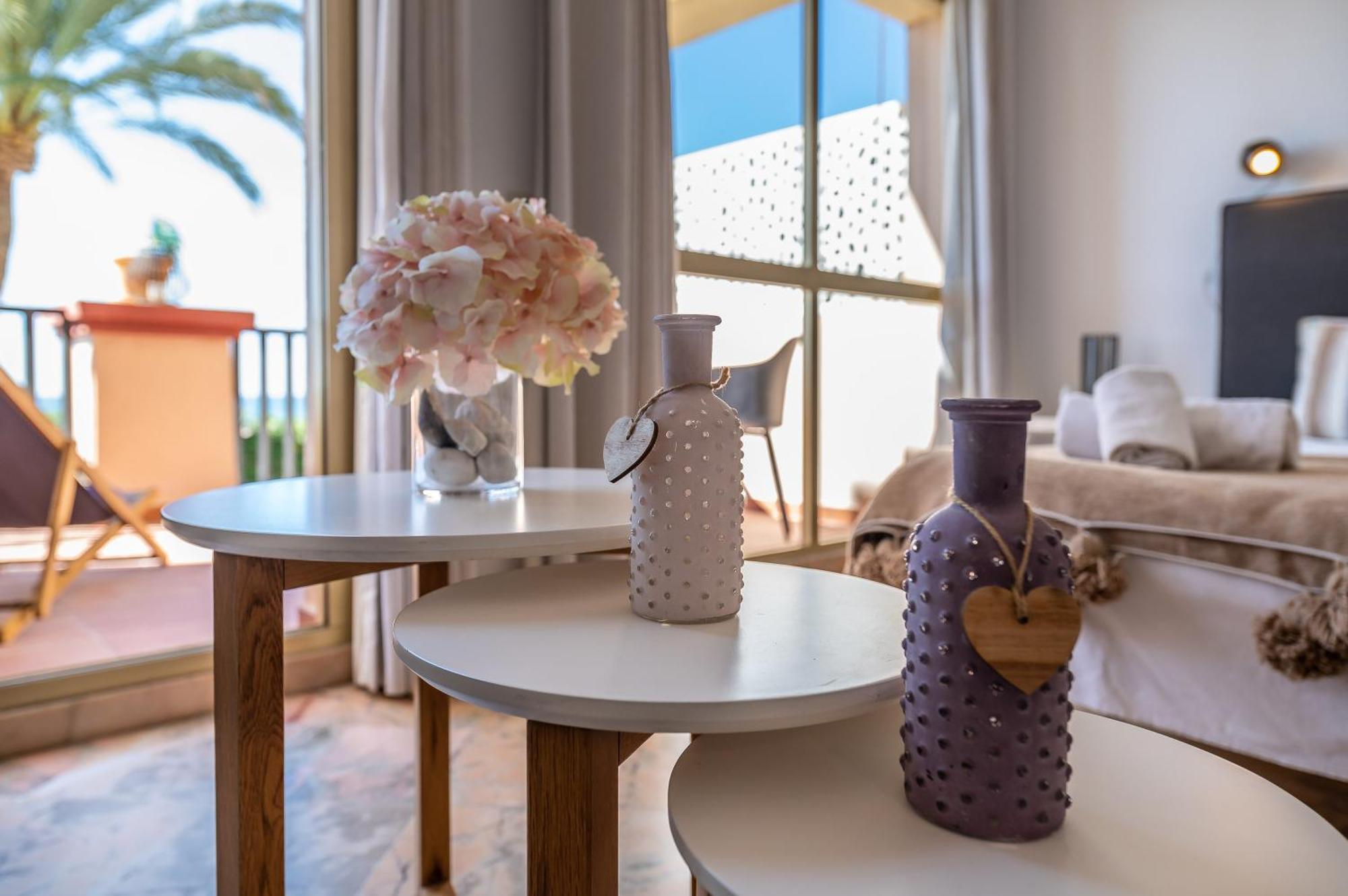 Front Line Beach Studio Apartment 마르베야 외부 사진